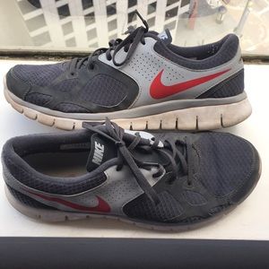 Nike men’s running shoes